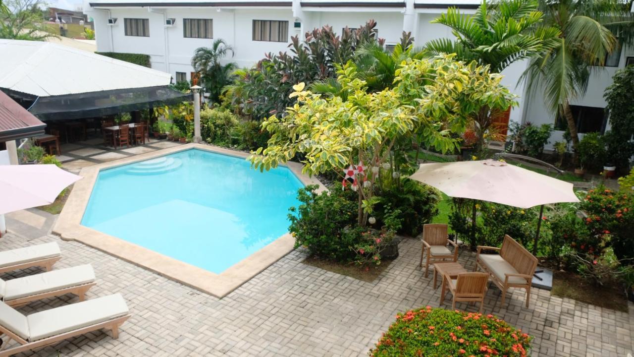 Red Knight Gardens Hotell Davao City Exteriör bild