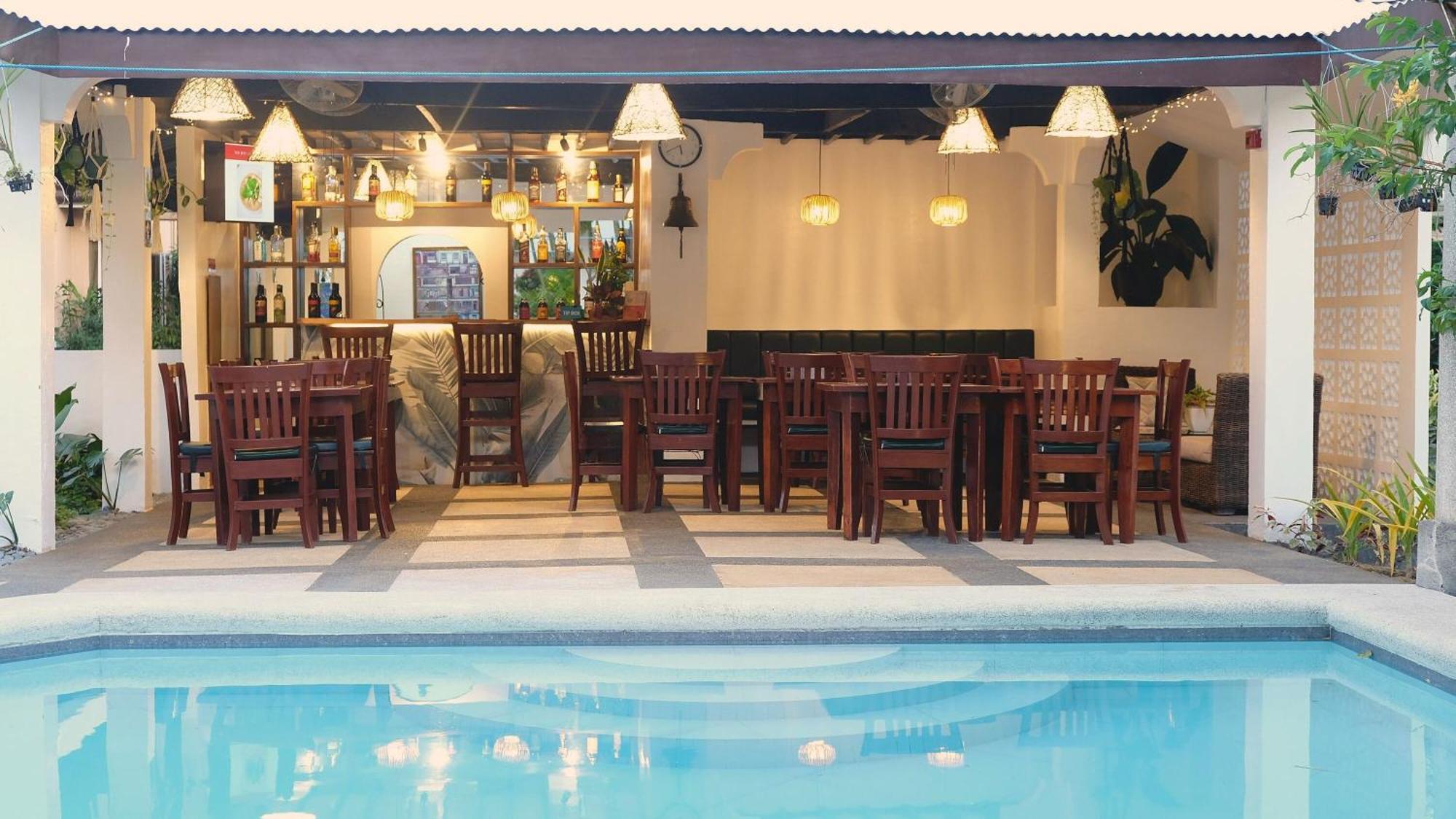 Red Knight Gardens Hotell Davao City Exteriör bild