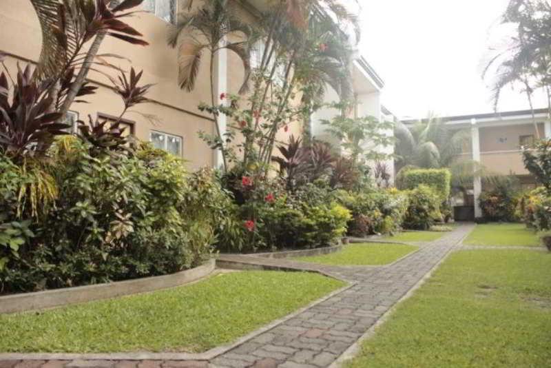 Red Knight Gardens Hotell Davao City Exteriör bild