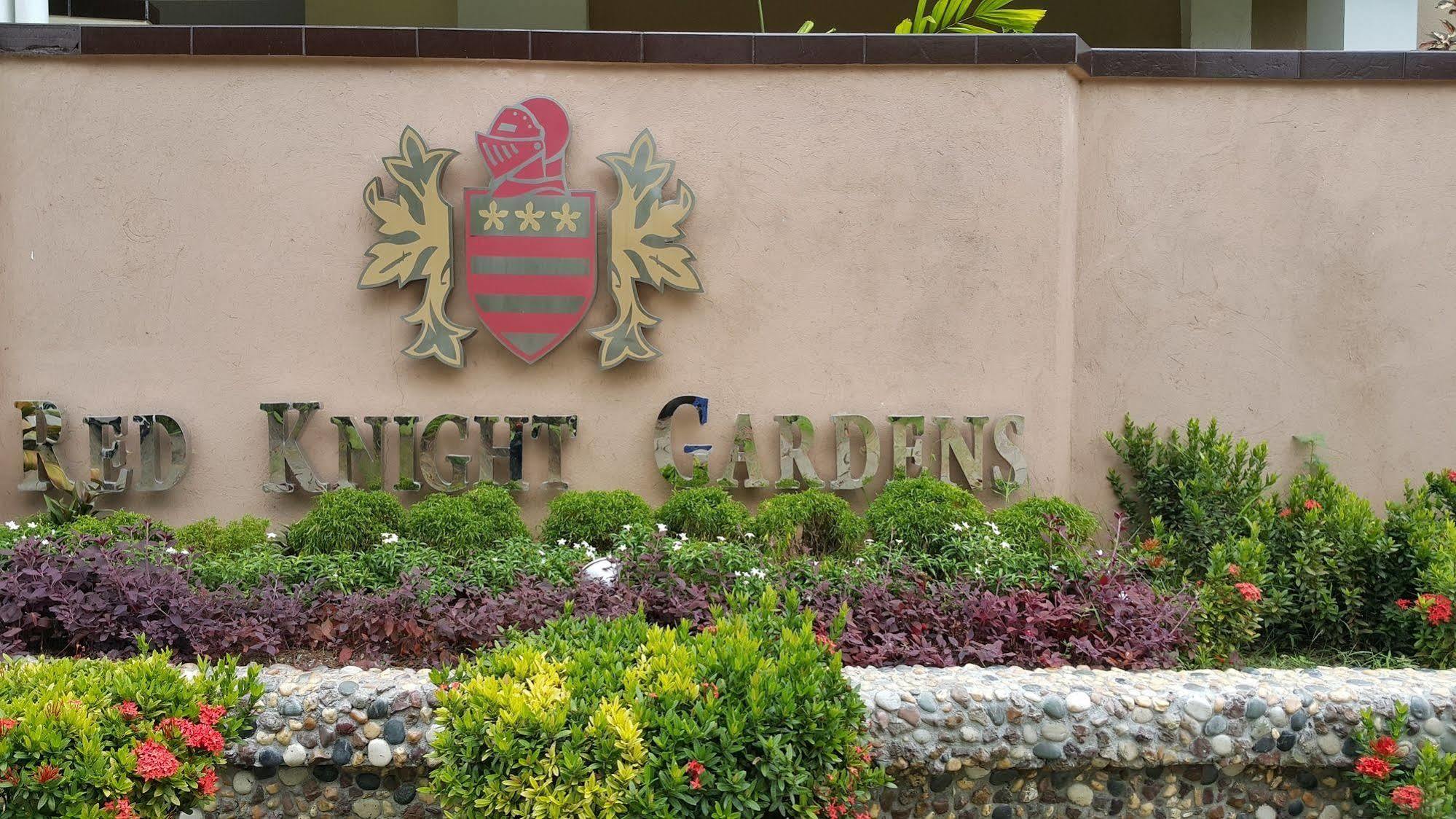 Red Knight Gardens Hotell Davao City Exteriör bild